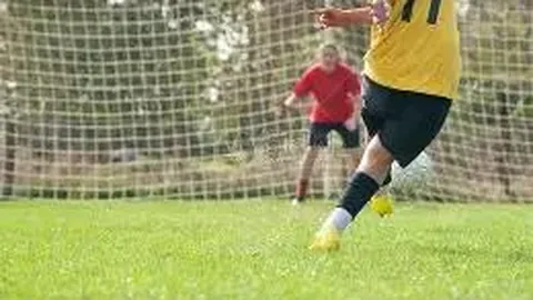 小S女儿晒合照拼颜值，小S调侃女儿：等发育后再比美